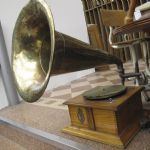 655 8172 HORN GRAMOPHONE